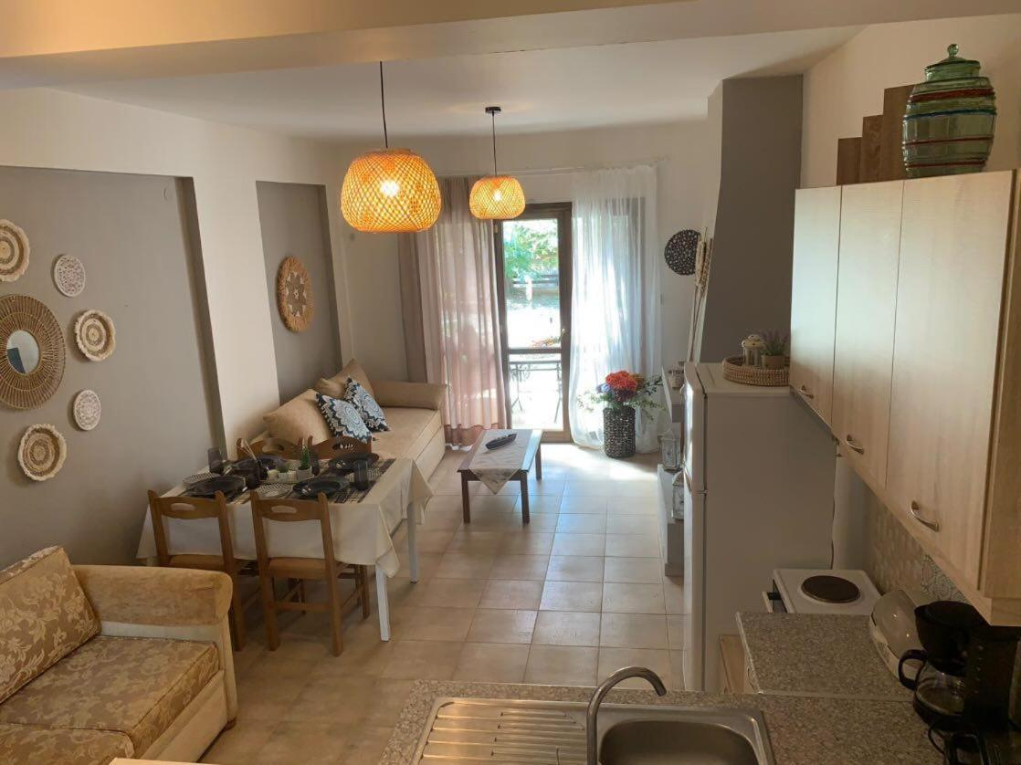 Christina'S Seaside Villa Áfissos Dış mekan fotoğraf